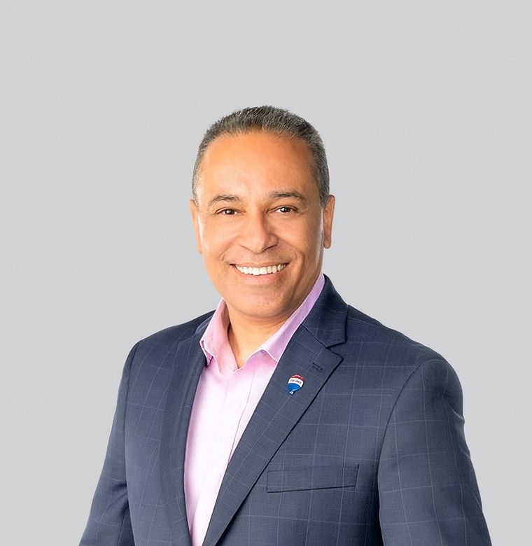 Alon Hillel, Broker at RE/MAX Prime Properties